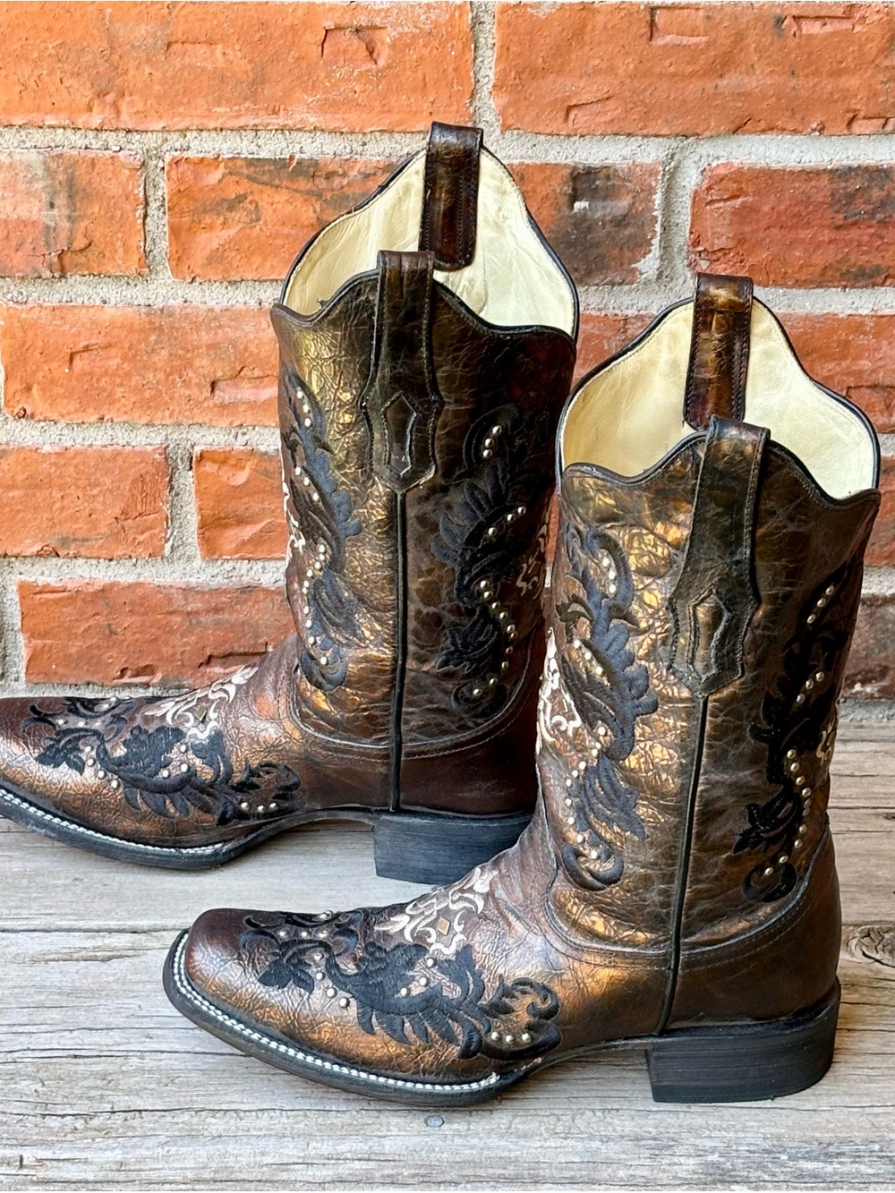 Corral Women’s Bronze Black Metallic Studded Leather Western Cowboy Boots 9M